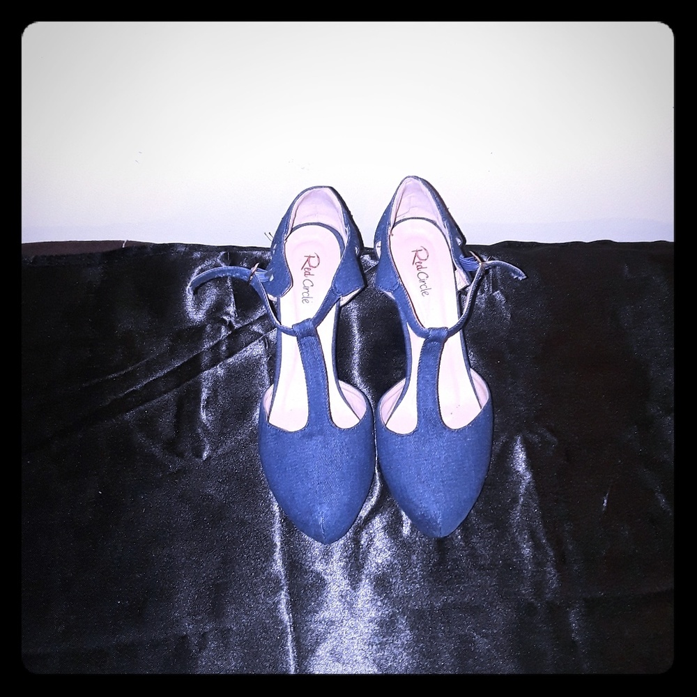 Women's shoes